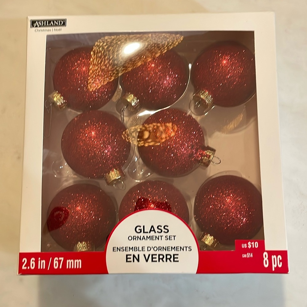 Set of 8 glass ornaments